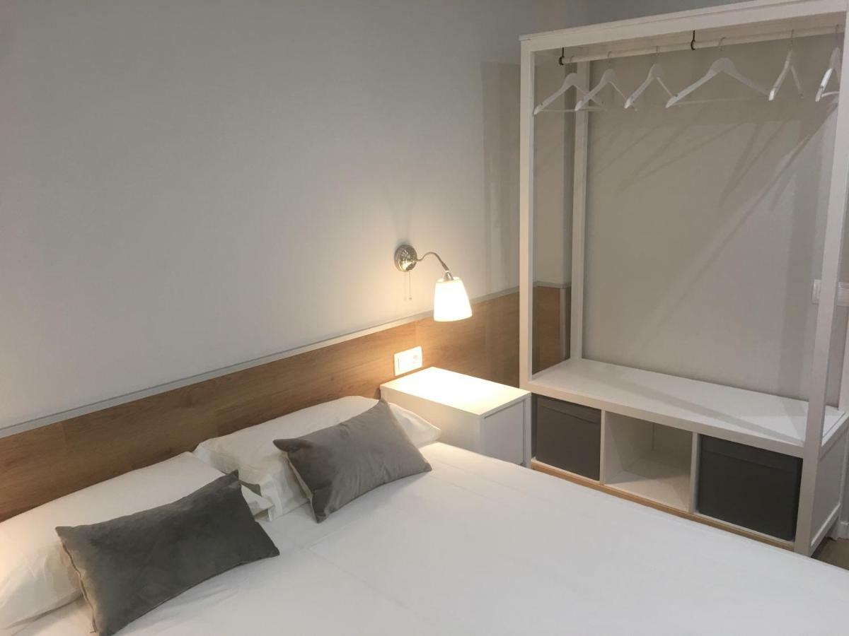 Apartaments La Pertusa Corca  Extérieur photo