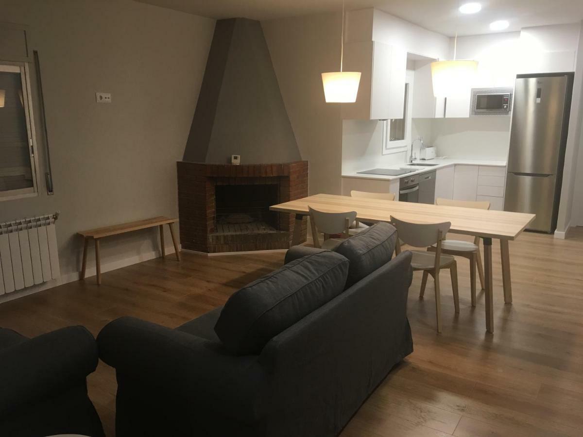 Apartaments La Pertusa Corca  Extérieur photo